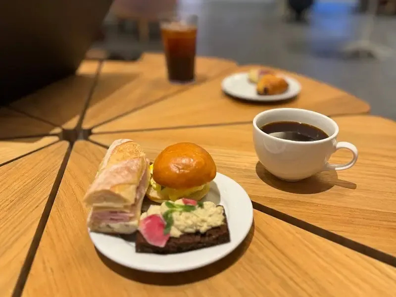 Google ofisindeki içecek ve kahvaltılık ikramlar